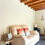 Hill View House *
