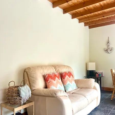 Hill View House *